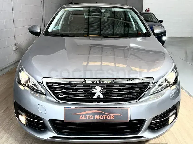 Begagnad Peugeot 308 SW Active 130 HK (95 kW) 2020 Grå Kombi