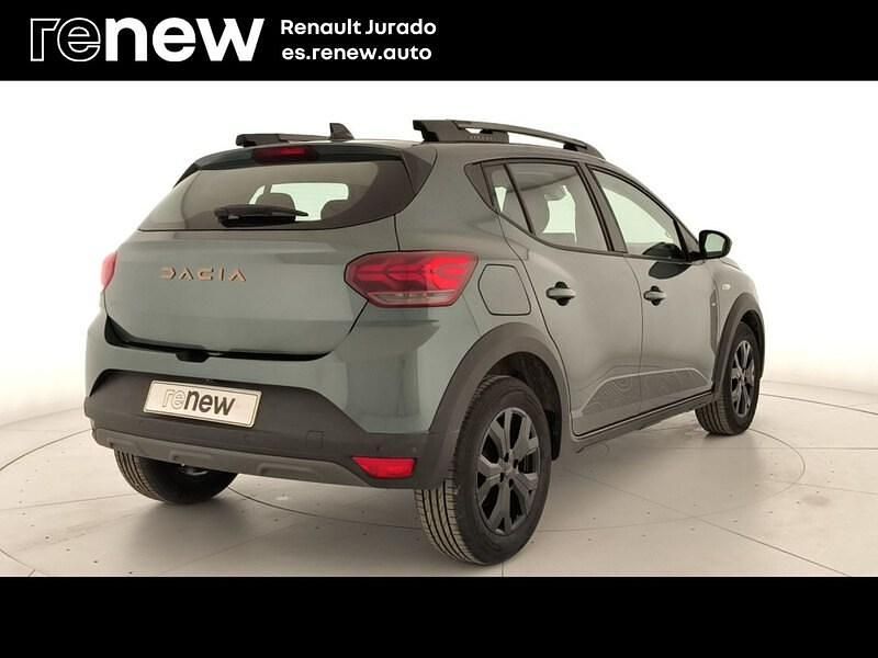 Usado Dacia Sandero Extreme 101 CV (74 kW) 2025 Verde Berlina