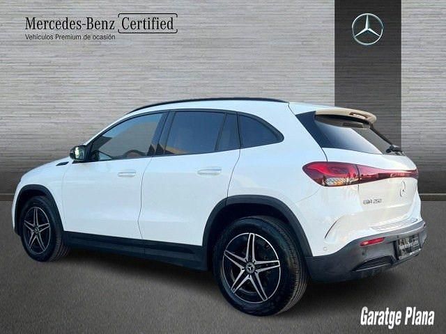 Usado Mercedes EQA250 139 kW (190 CV) 2022 Blanco polar SUV