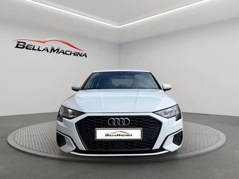 Usado Audi A3 150 CV (110 kW) 2021 Blanco Berlina