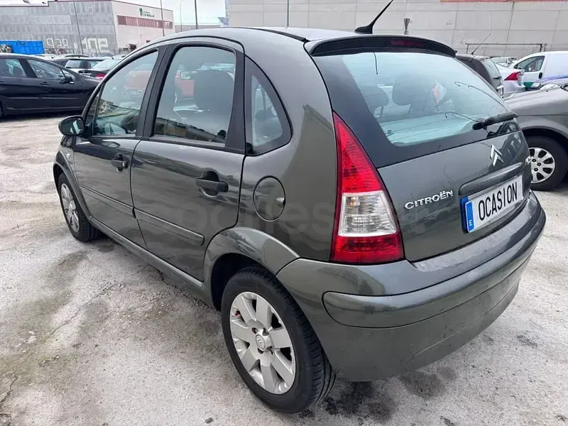 Usado Citroën C3 70 CV (51 kW) 2009 Gris / plata Berlina