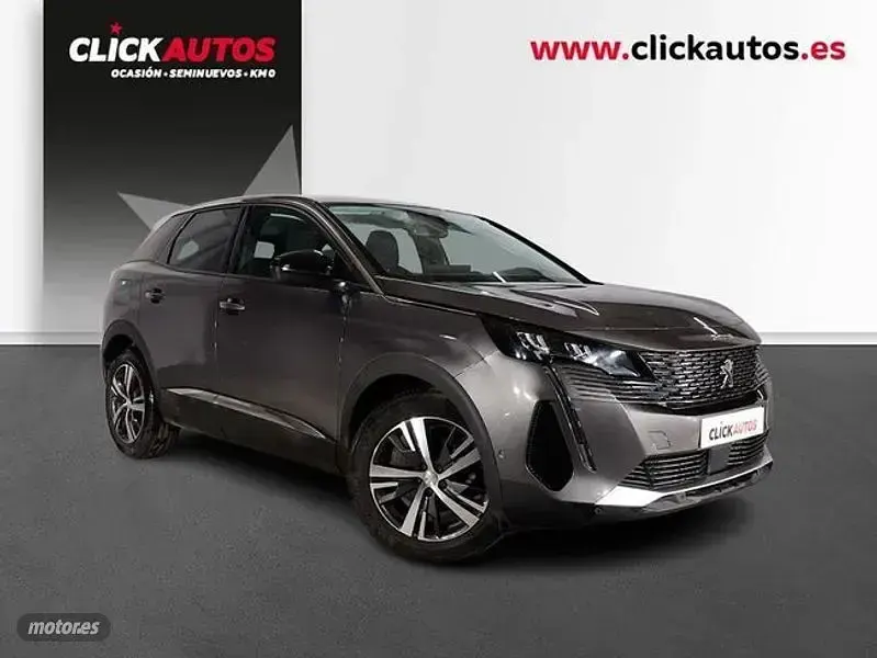 Usado Peugeot 3008 Allure 130 CV (95 kW) 2022 Gris SUV