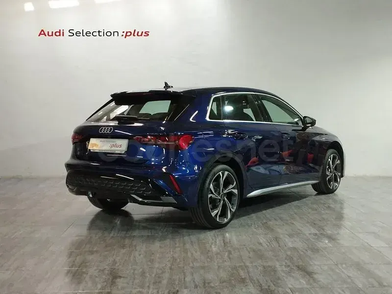 Usado Audi A3 S-Line 204 CV (150 kW) 2025 Azul Berlina