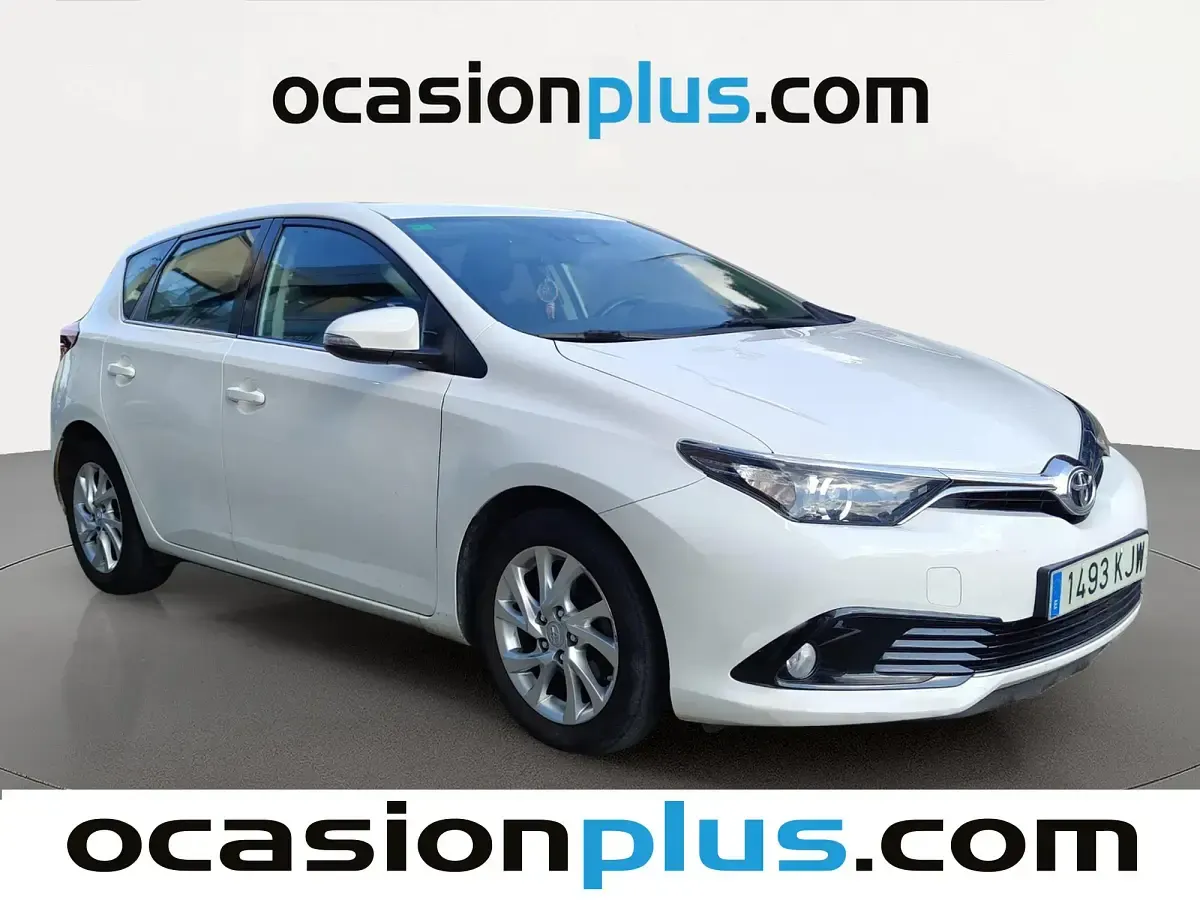 Usado Toyota Auris Active 116 CV (85 kW) 2018 Blanco Utilitario