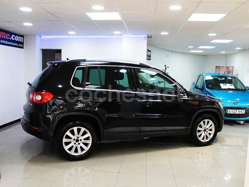 Usado VW Tiguan Sport 140 CV (102 kW) 2009 Negro SUV