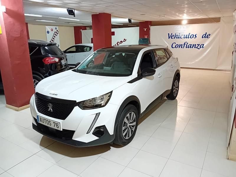 Usado Peugeot 2008 Active 110 CV (80 kW) 2021 Blanco SUV