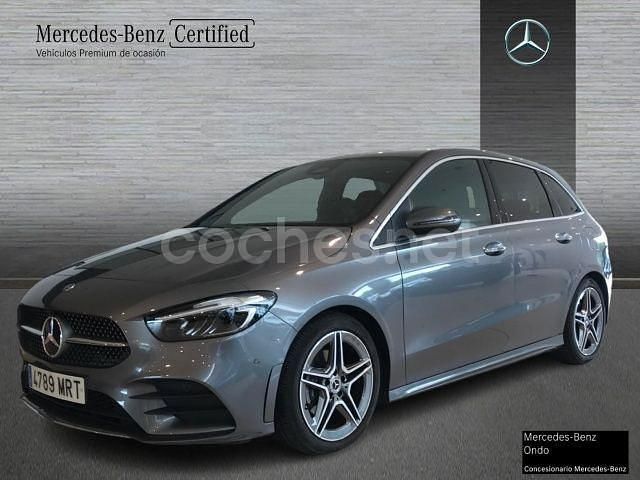 Gris / plata Usado 2024 Mercedes B180 Monovolumen | 33.900 € (Caro) - Imagen 1/4