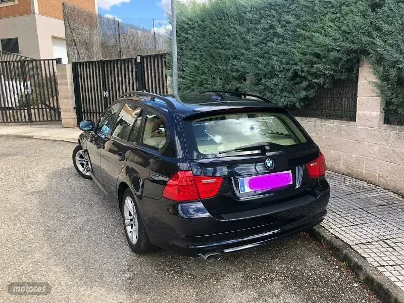 Usado BMW 320 177 CV (130 kW) 2008 Azul Familiar