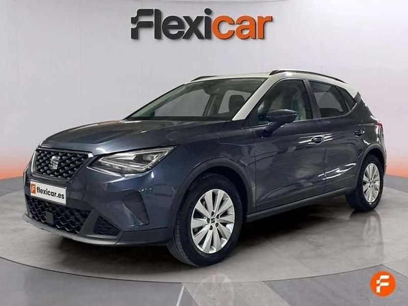 Usado Seat Arona Style 110 CV (80 kW) 2022 Azul SUV