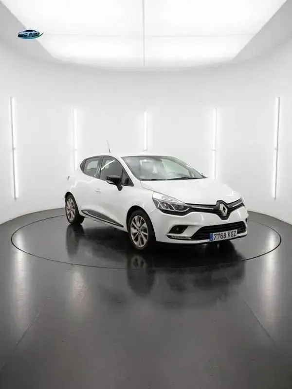Usado Renault Clio Business 72 CV (52 kW) 2018 Blanco Utilitario