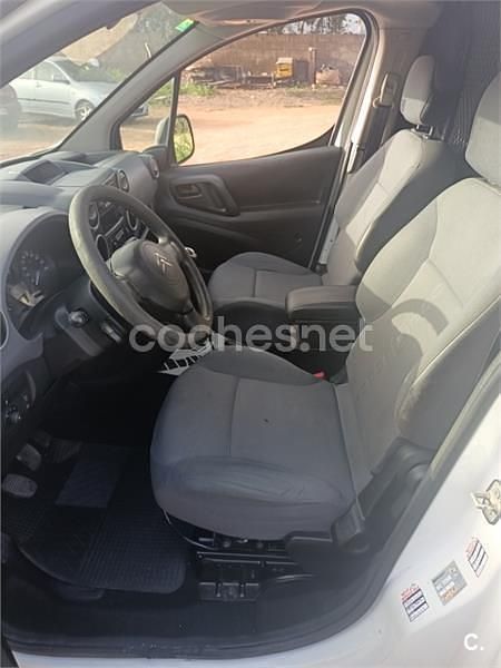 Usado Citroën Berlingo Attraction 75 CV (55 kW) 2016 Blanco Monovolumen