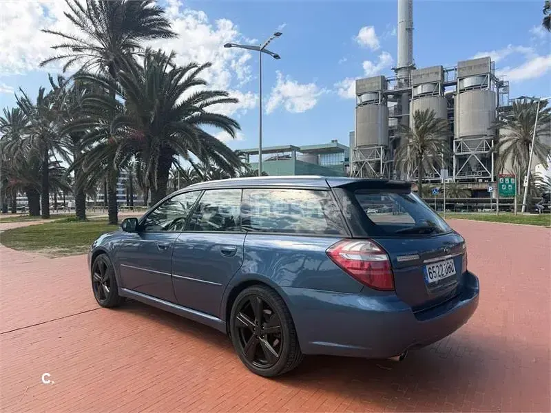 Usado Subaru Legacy 165 CV (121 kW) 2004 Azul Familiar