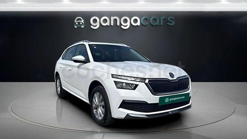 Usado Skoda Kamiq Style 110 CV (80 kW) 2021 Blanco SUV