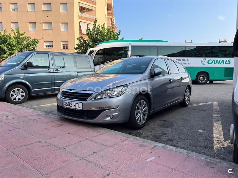 Gris / plata Usado 2016 Peugeot 308 Style Berlina | 7000 € (Super precio) - Imagen 1/4