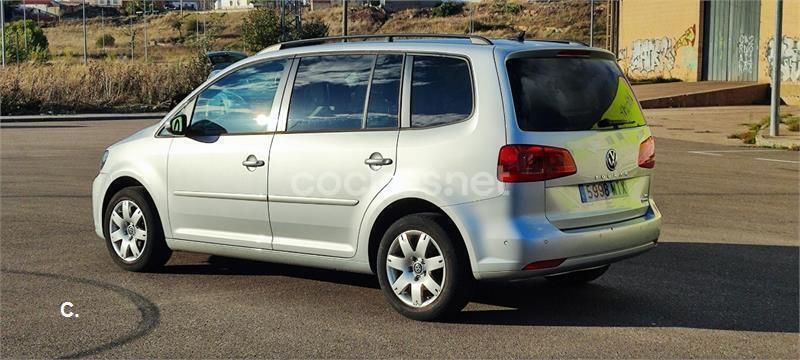 Usado VW Touran Advance 105 CV (77 kW) 2015 Etiqueta c (verde) Monovolumen
