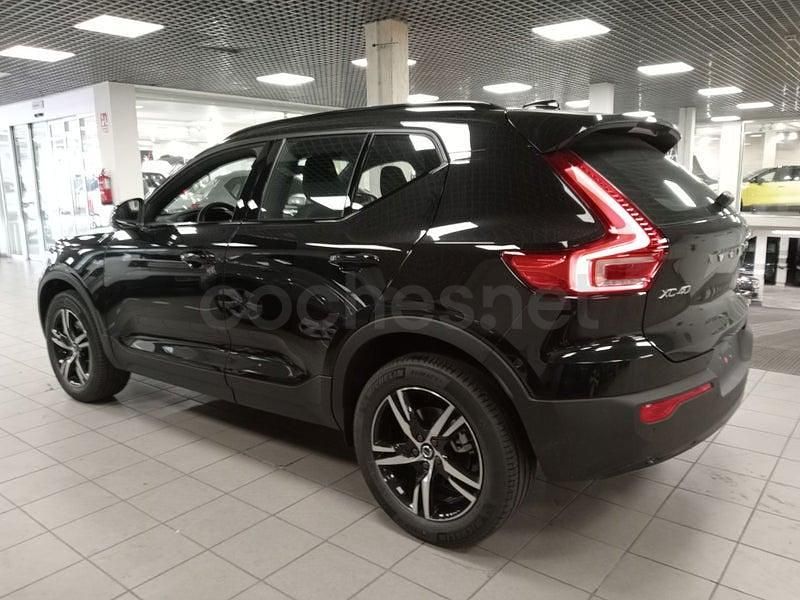 Nuevo Volvo XC40 Plus 163 CV (119 kW) 2025 Negro SUV