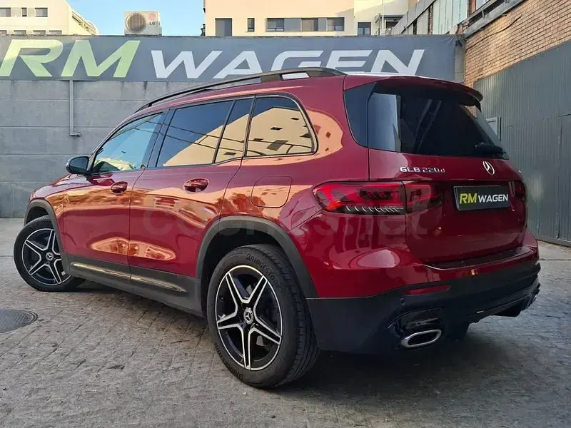 Usado Mercedes GLB220 190 CV (139 kW) 2021 Rojo SUV