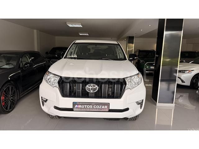 Begagnad Toyota Land Cruiser 204 HK (150 kW) 2023 Vit SUV