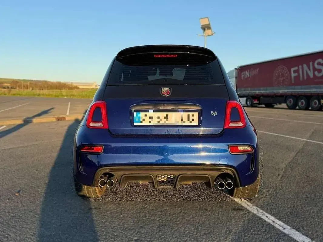 Usado Abarth 500 165 CV (121 kW) 2020 Azul Berlina