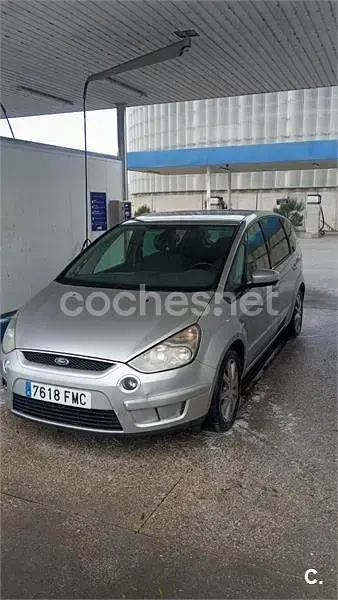 Usado Ford S-MAX Trend 140 CV (102 kW) 2007 Gris / plata Monovolumen