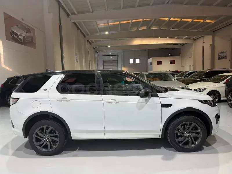 Begagnad Land Rover Discovery Sport SE 180 HK (132 kW) 2018 Vit SUV