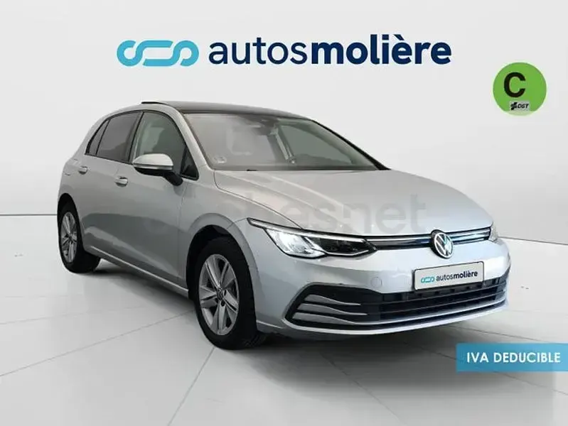 Usado VW Golf VIII Life 115 CV (84 kW) 2021 Gris / plata Berlina