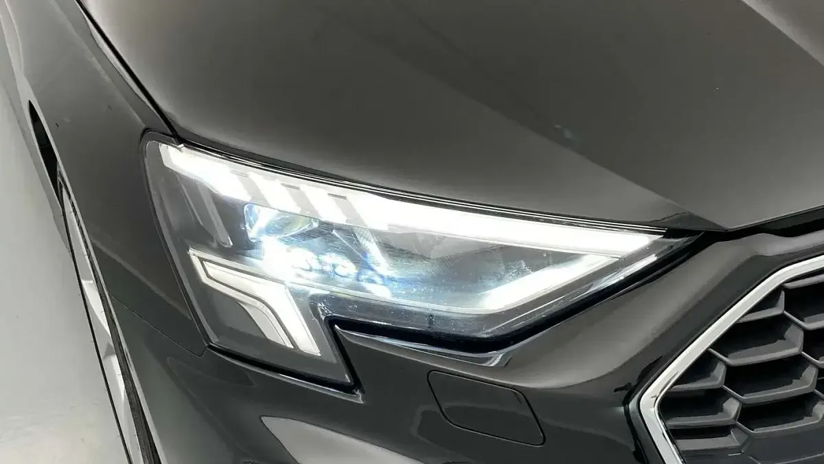 Usado Audi A3 Sportback S-Line 150 CV (110 kW) 2024 Negro Utilitario