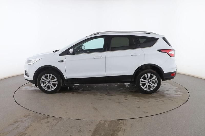 Usado Ford Kuga Trend 120 HP (88 kW) 2019 Branco SUV