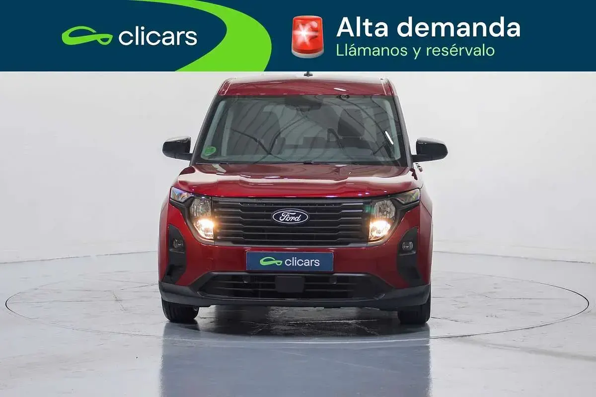Usado Ford Tourneo Trend 125 CV (91 kW) 2024 Rojo Van