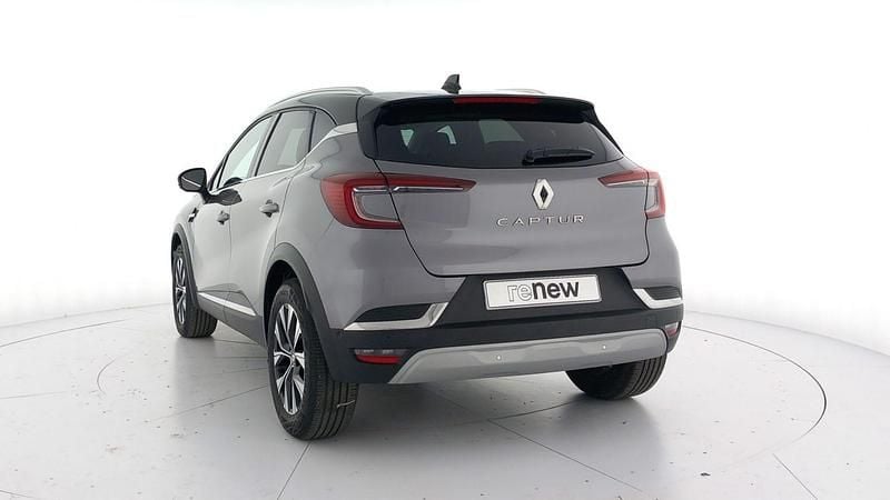 Usado Renault Captur Techno 90 CV (66 kW) 2024 Gris casiopea con techo negro brillante SUV
