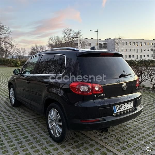 Usado VW Tiguan Sport 140 CV (102 kW) 2008 Negro SUV