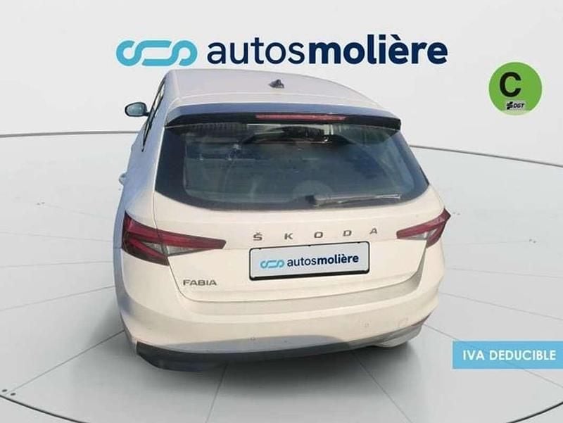 Occasion Skoda Fabia Ambition 95 ch (69 kW) 2023 Blanc Citadine