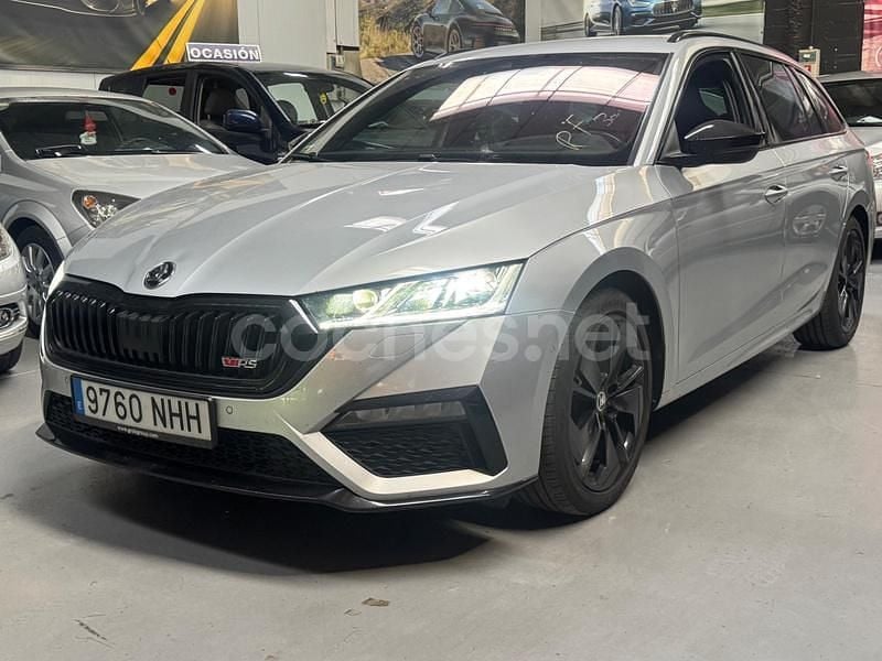 Gris / plata Usado 2021 Skoda Octavia Familiar | 23.600 € (Caro) - Imagen 1/4