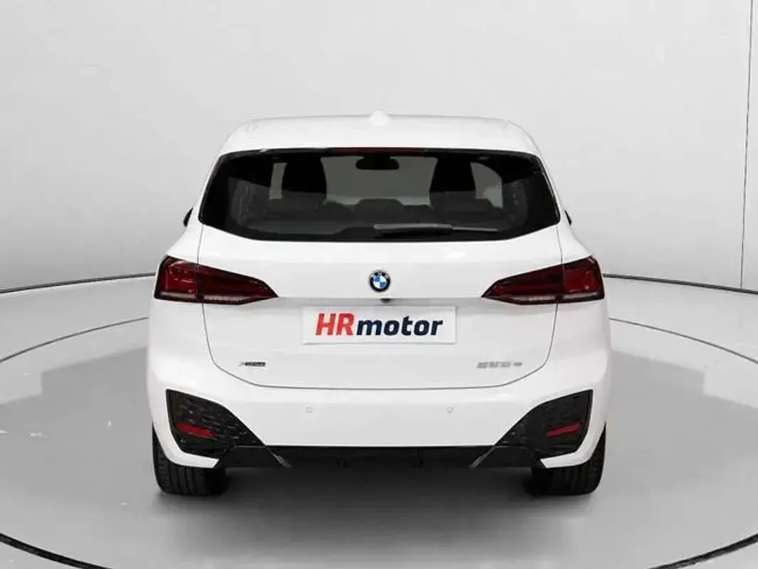 Usado BMW 225 Active Tourer Shadowline 245 HP (180 kW) 2022 Branco Monovolume