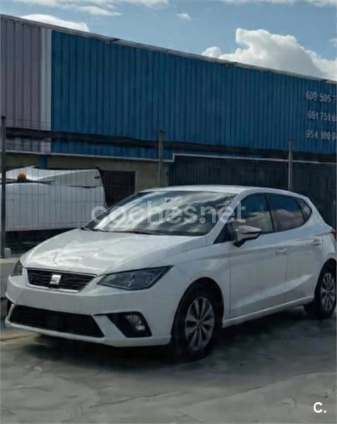 Usado Seat Ibiza Style Plus 80 CV (58 kW) 2019 Blanco Utilitario