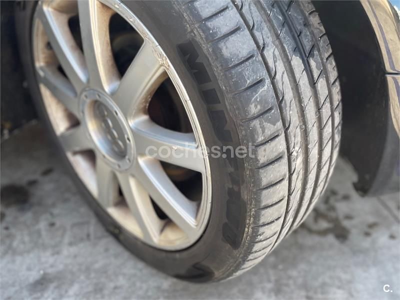 Usado Audi A4 140 CV (102 kW) 2005 Negro Familiar