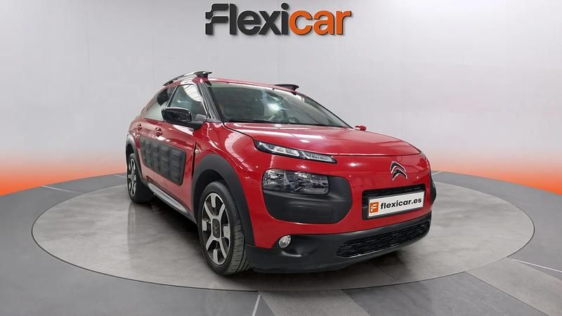 Usado Citroën C4 Shine 100 CV (73 kW) 2017 Rojo Berlina