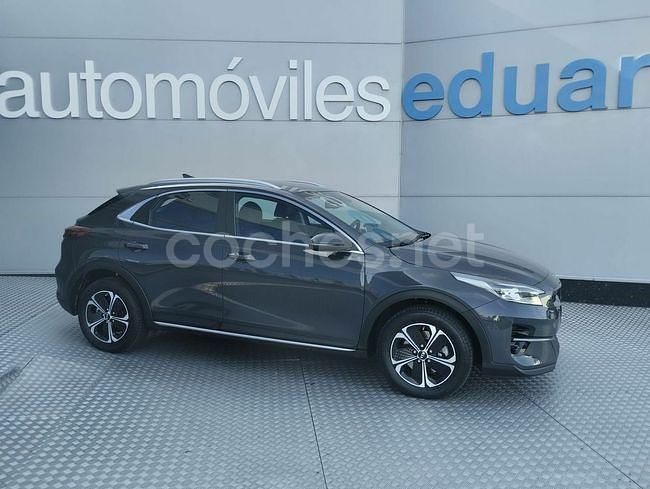 Gris / plata Usado 2021 Kia XCeed SUV | 19.500 € (Precio justo) - Imagen 1/4