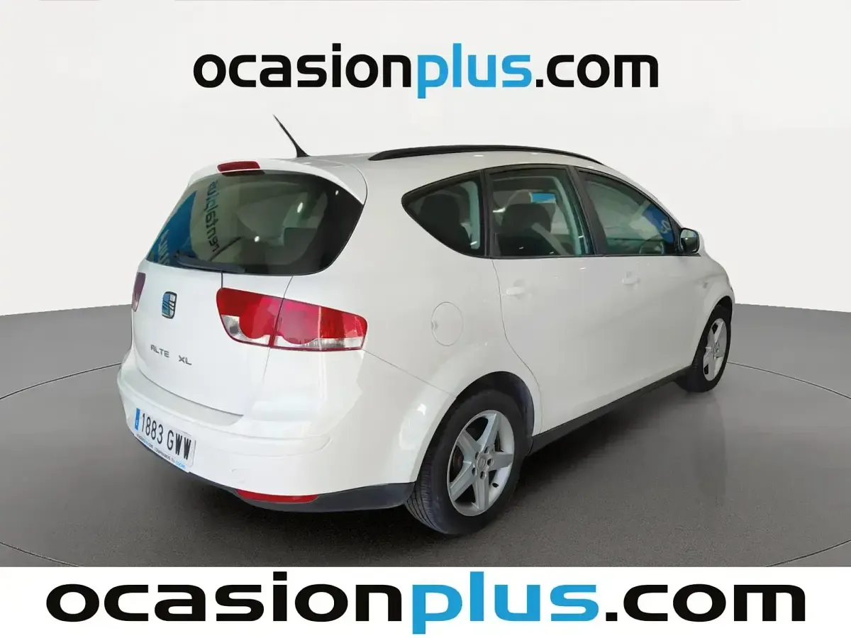 Usado Seat Altea Ecomotive 105 CV (77 kW) 2010 Blanco Monovolumen