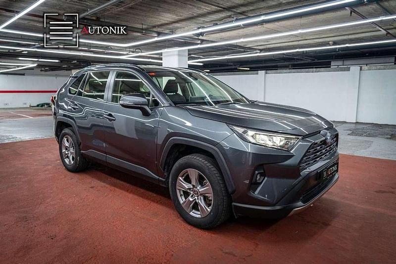 Usado Toyota RAV4 Hybrid Business Edition 222 CV (163 kW) 2022 Gris SUV