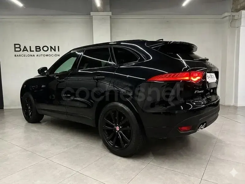Usado Jaguar E-Pace R-Dynamic 240 CV (176 kW) 2018 Negro SUV