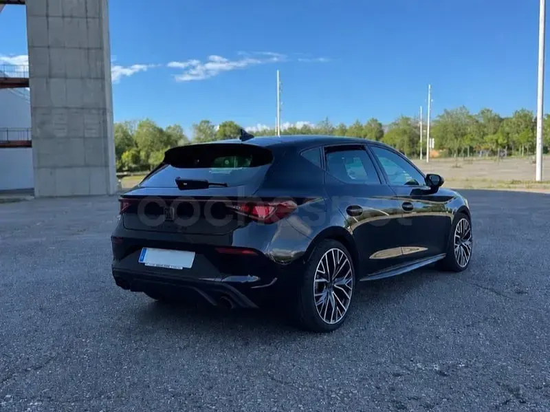 Usado Cupra Leon VZ 245 CV (180 kW) 2023 Negro Berlina