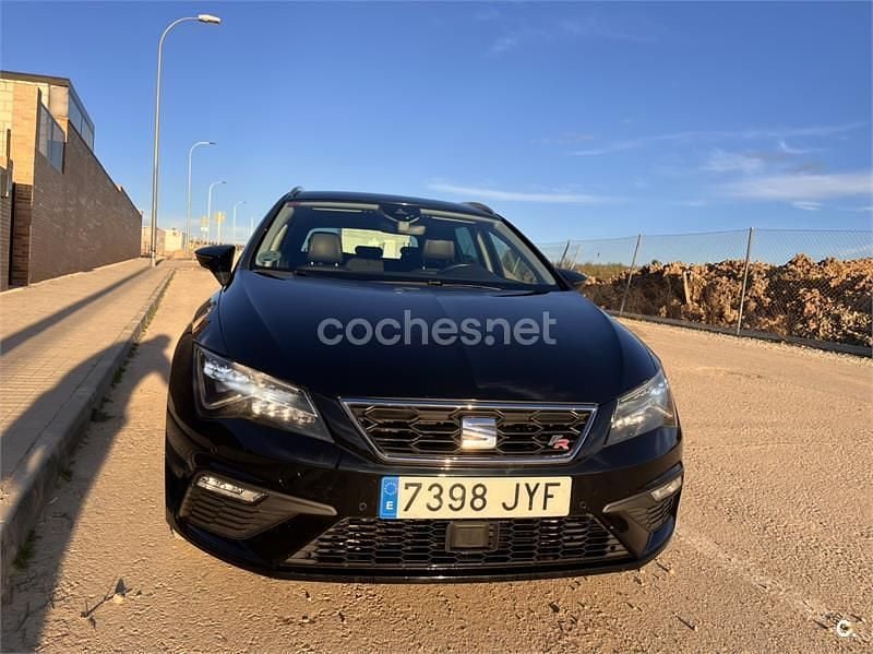 Usado Seat Leon ST FR 150 CV (110 kW) 2017 Negro Familiar