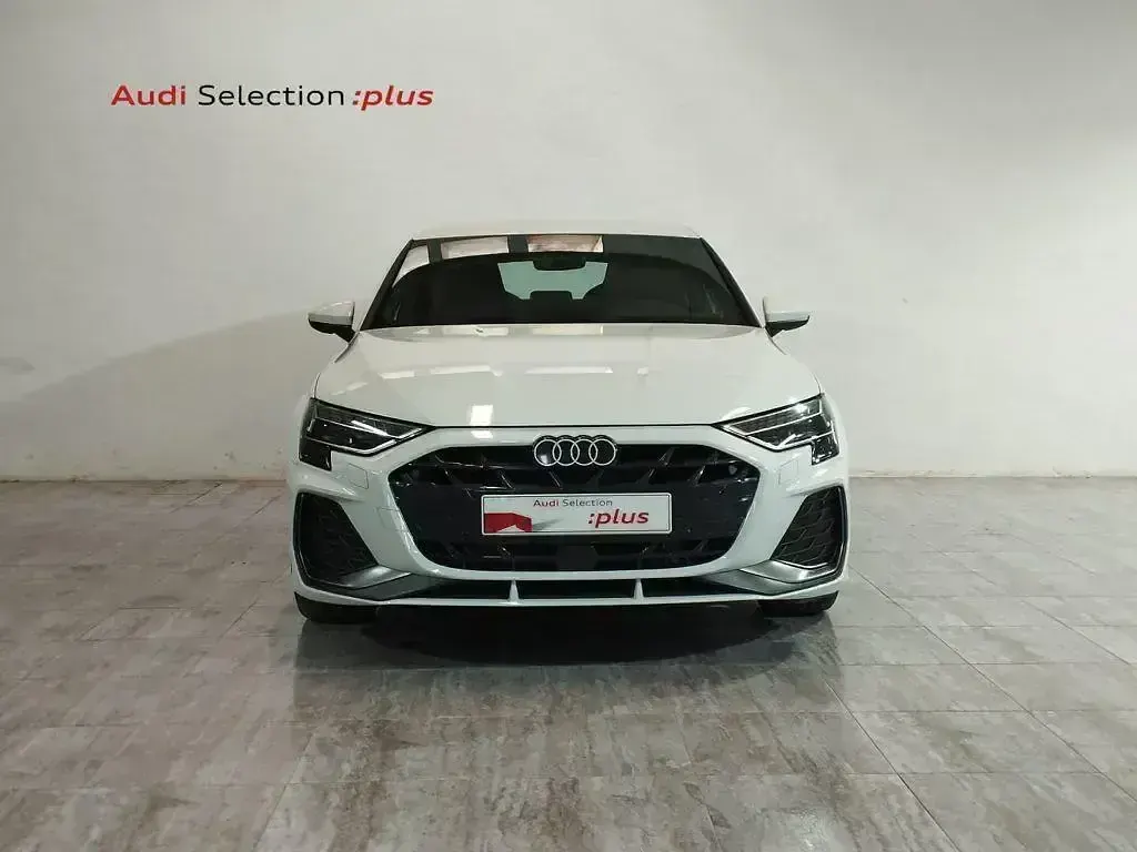 Usado Audi A3 e-tron S-Line 204 CV (150 kW) 2025 Blanco Utilitario