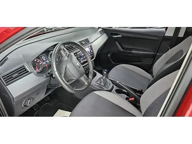 Usado Seat Ibiza Style 75 CV (55 kW) 2018 Rojo Utilitario