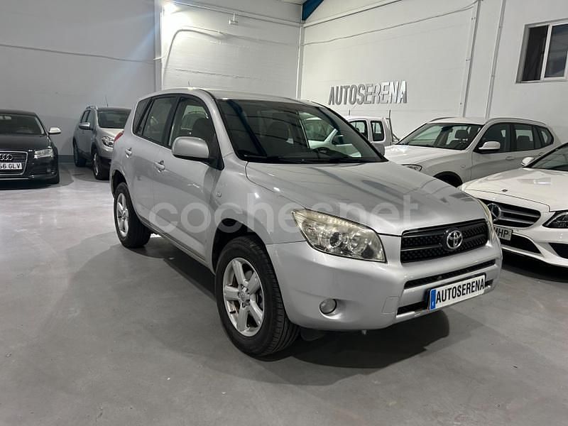 Gris / plata Usado 2007 Toyota RAV4 Luna SUV | 9800 € (Precio justo) - Imagen 1/4