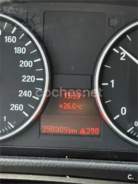 Usado BMW 318 129 CV (94 kW) 2007 Negro Familiar