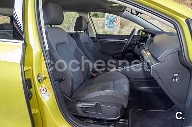 Occasion VW Golf VIII Style 150 ch (110 kW) 2020 Jaune Berline