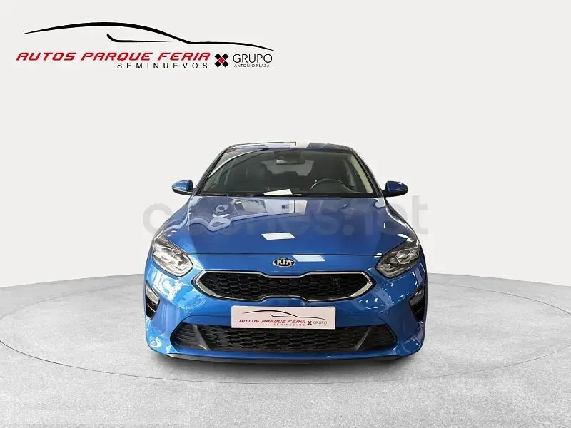 Usado Kia Ceed 120 CV (88 kW) 2021 Azul Utilitario
