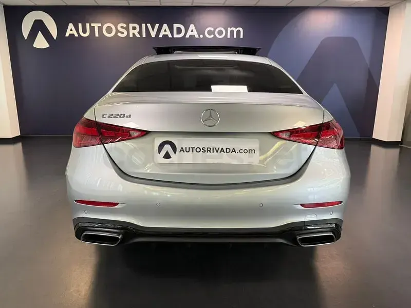 Usado Mercedes C220 197 CV (144 kW) 2025 Gris / plata Berlina